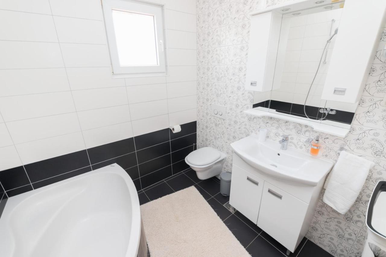 Turta Apartment ザダル エクステリア 写真